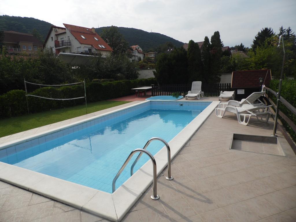 Bed and breakfast Agi Panzio Obuda *