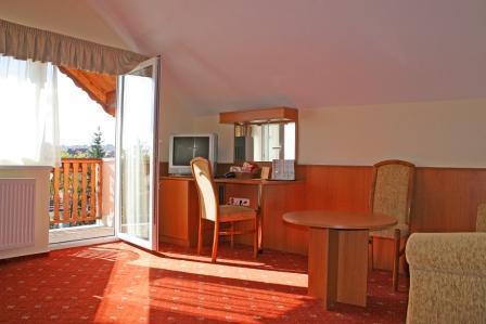 Couette-café Korona Panzio 3*