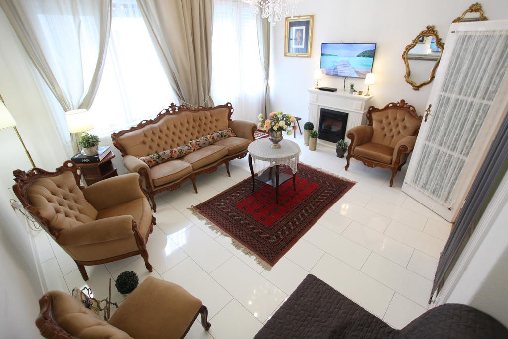 Apartamento D.five Neo-baroque With Terrace Budapest