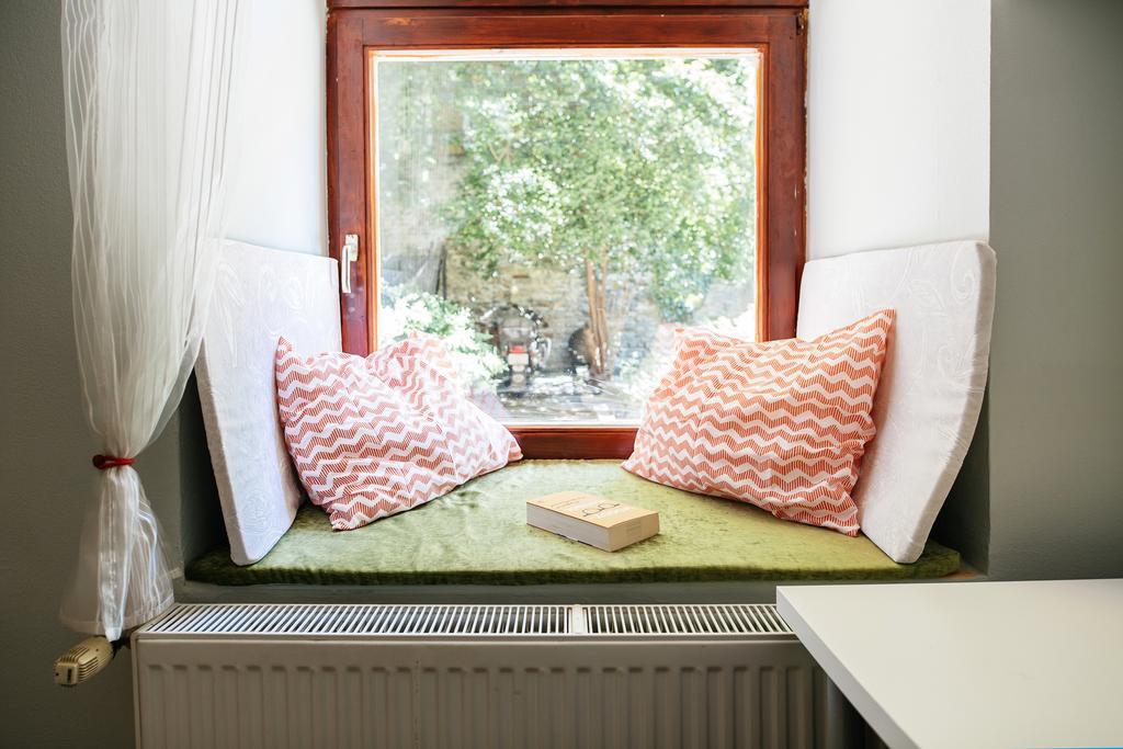 Apartment Wind Queen With Air Condition