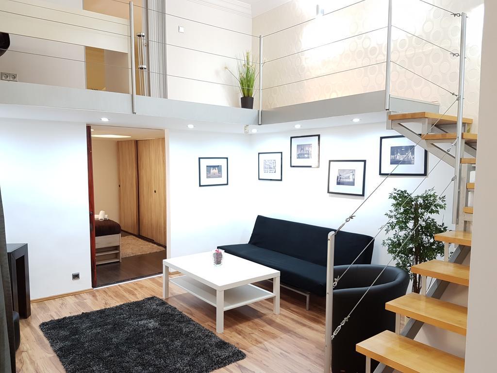 Kazinczy Apartman *