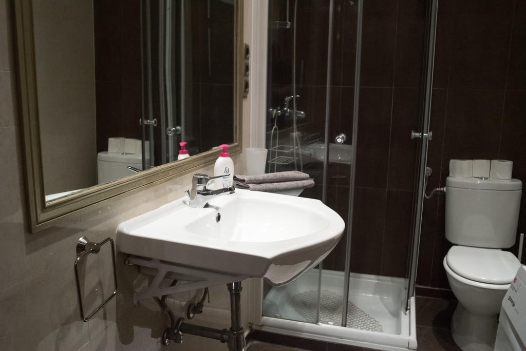 Inviting Flat In The Heart Of Town Budapest