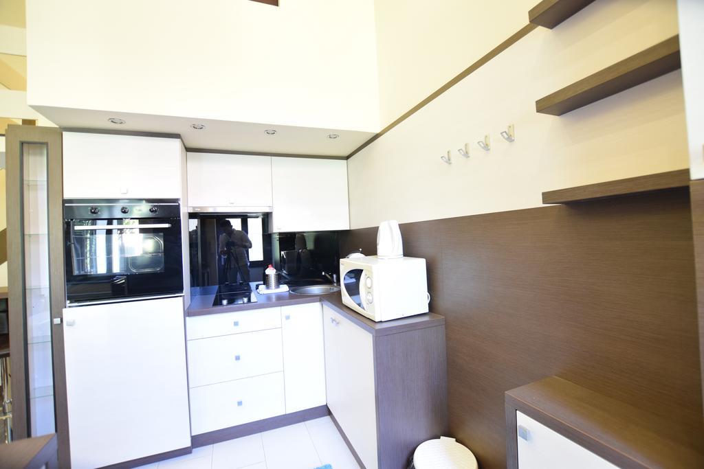 Standard By Hi5 - Fejer Gyorgy St * Budapeszt