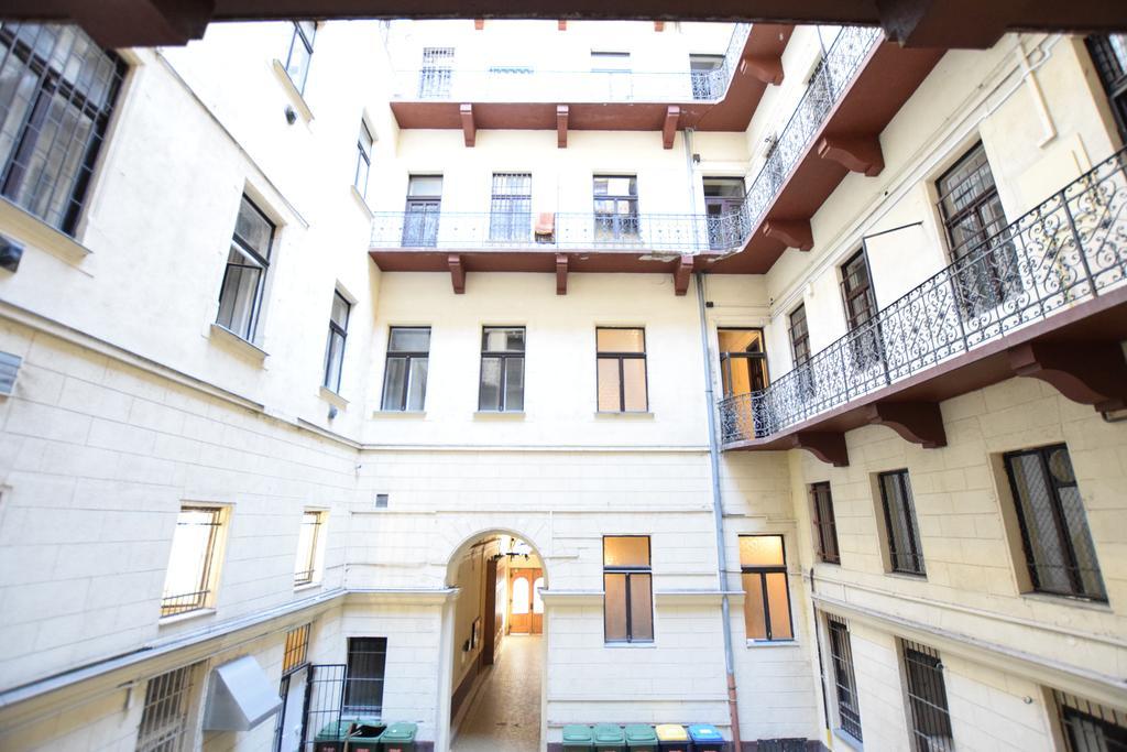Budget By Hi5 - Október 6 Str 4 Apartamento