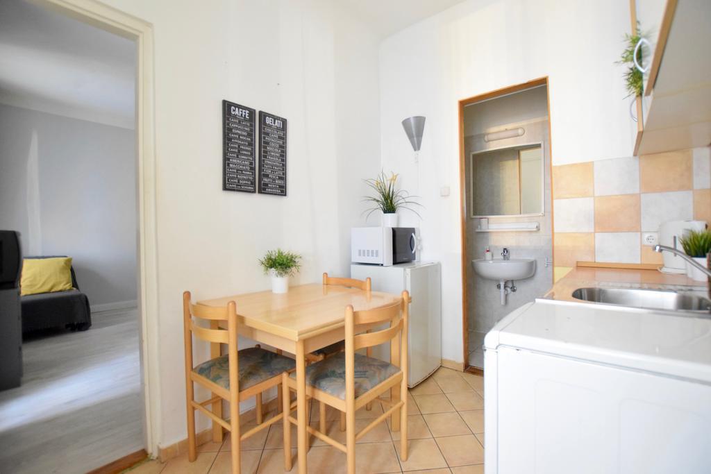 Apartamento Budget By Hi5 - Október 6 Str 4 Budapest