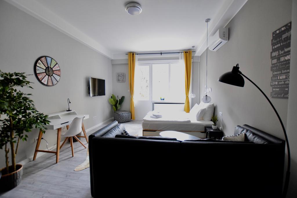 Standard By Hi5 - Fejer Gyorgy St