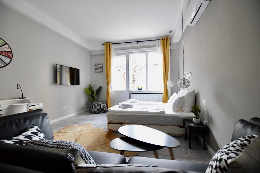 Standard By Hi5 - Fejer Gyorgy St Budapeszt