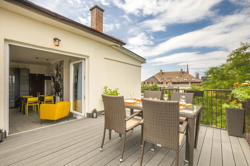 Terrace At Park Apartment