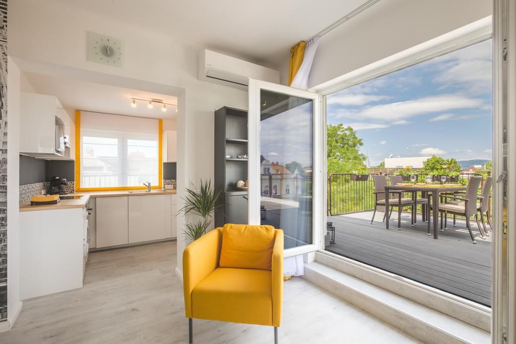 Apartment Terrace At Park Budapest