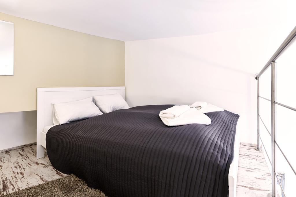 Flat At Lovolde Square Lejlighed