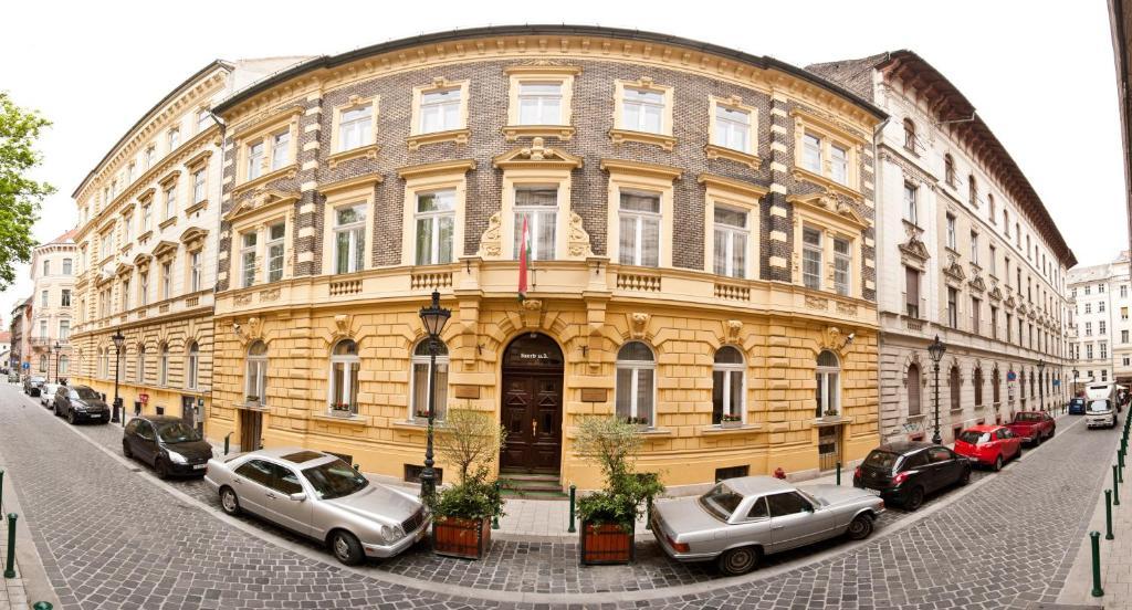 Peregrinus Hotel 3* Budapest