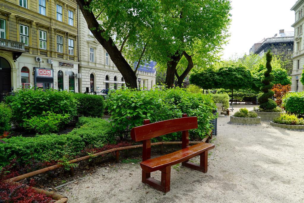 Liszt Ferenc Boutique *