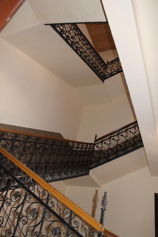 Capital 3*