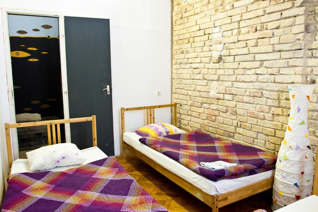 Downtown Hostal *