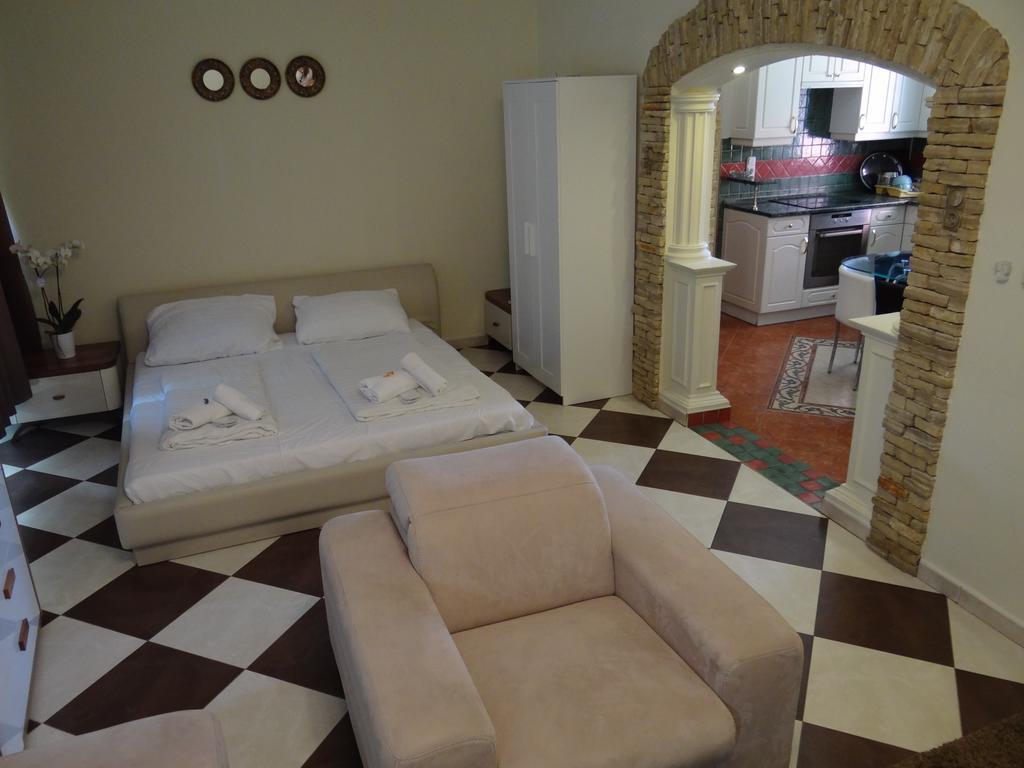 Fortuna And Restaurant Hotel