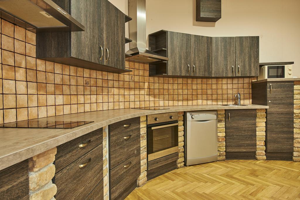 Apartment B3