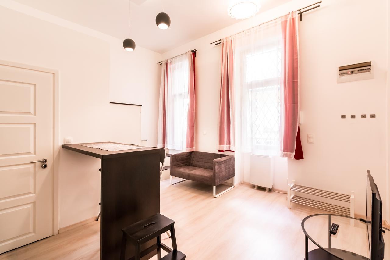 Apartment Mickey's Flat Close To Whale Budapest