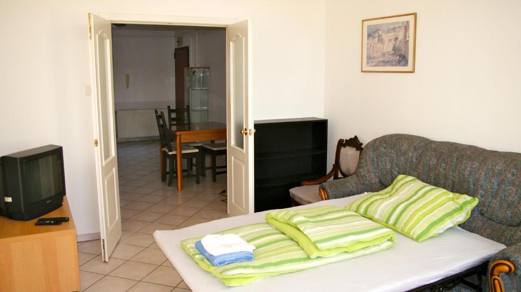 Orczy Apartman Appartamento Budapest
