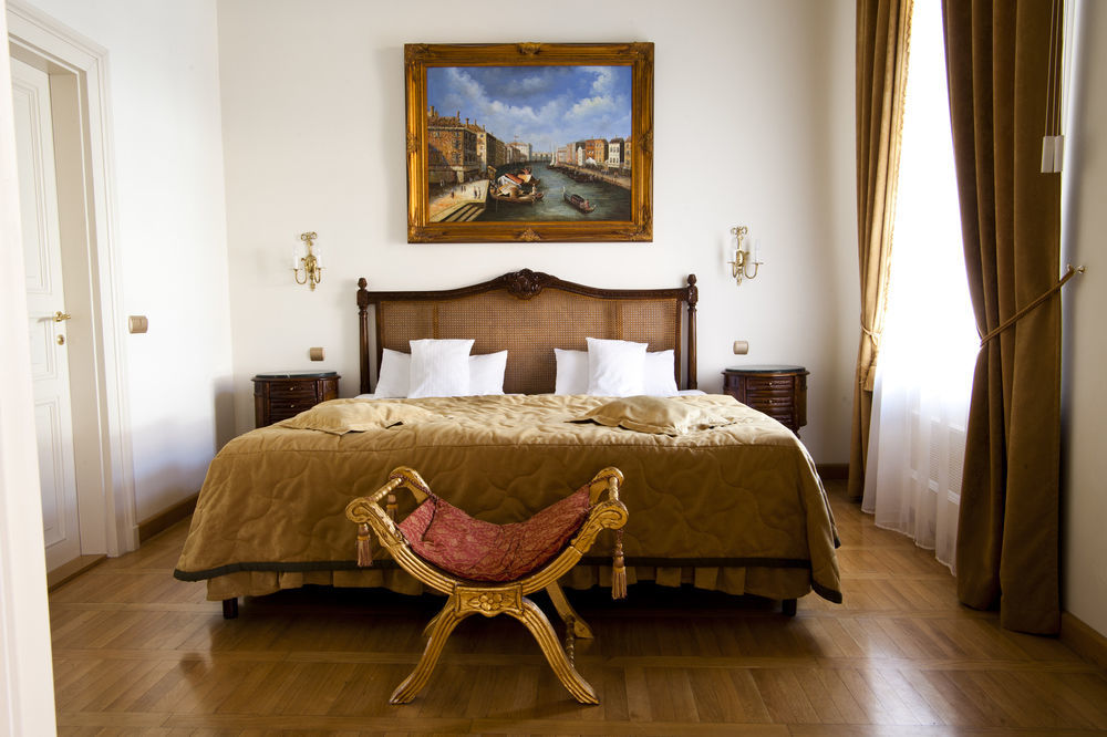 St. George Hotel
