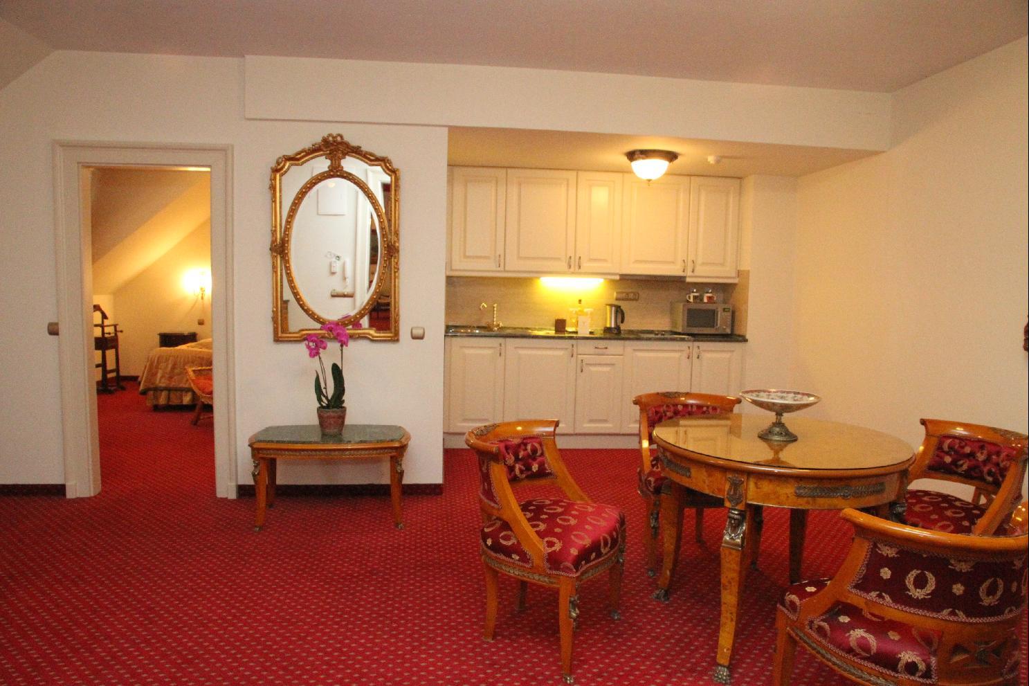 St. George Hotel