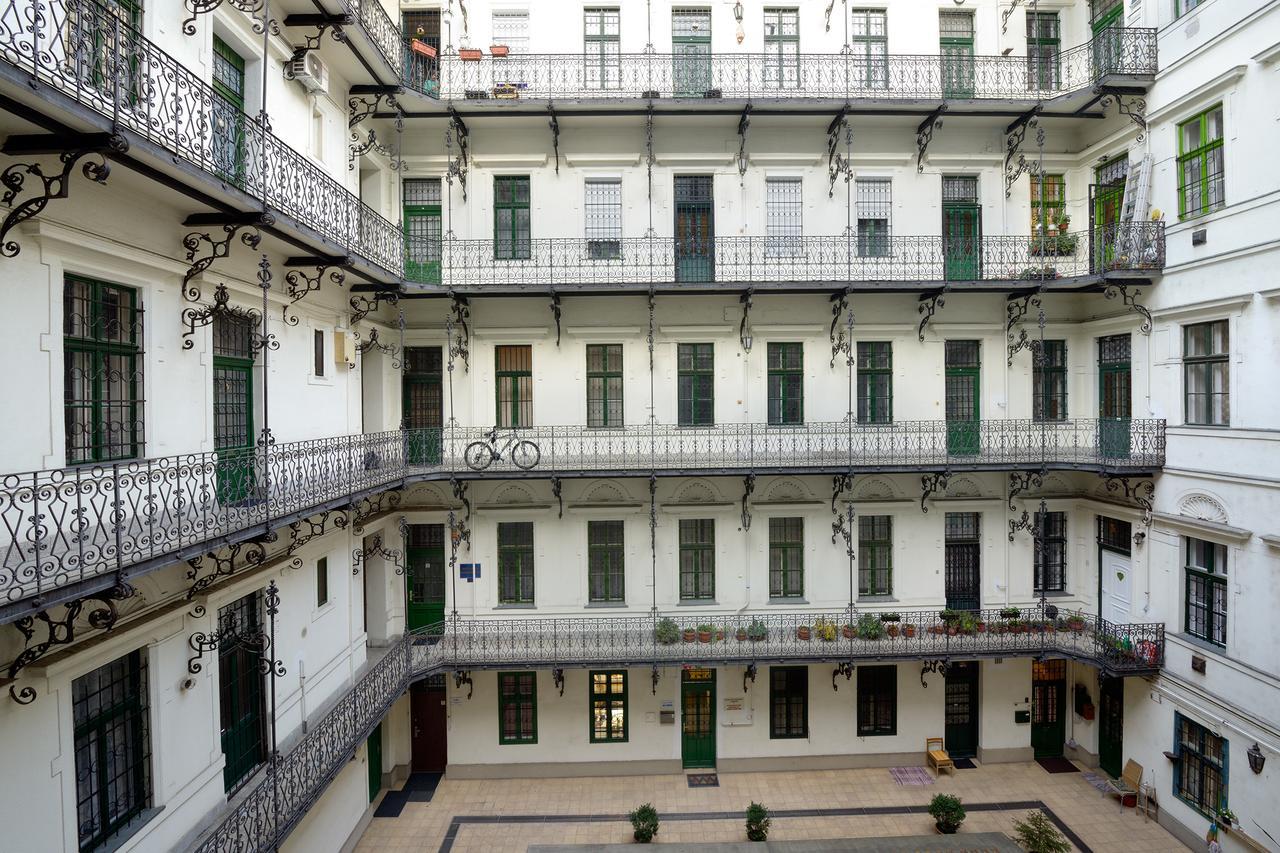 Apartment Corina Apartman *