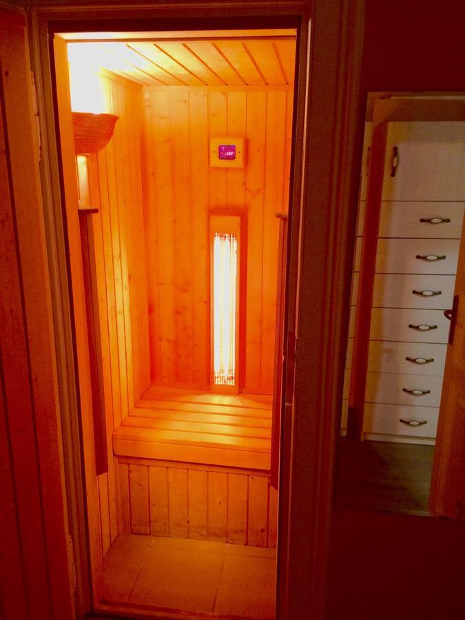 Apartment Dohany Downtown Residency The Shelters *