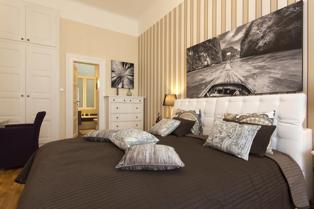 Vaci 12 Apartamento *