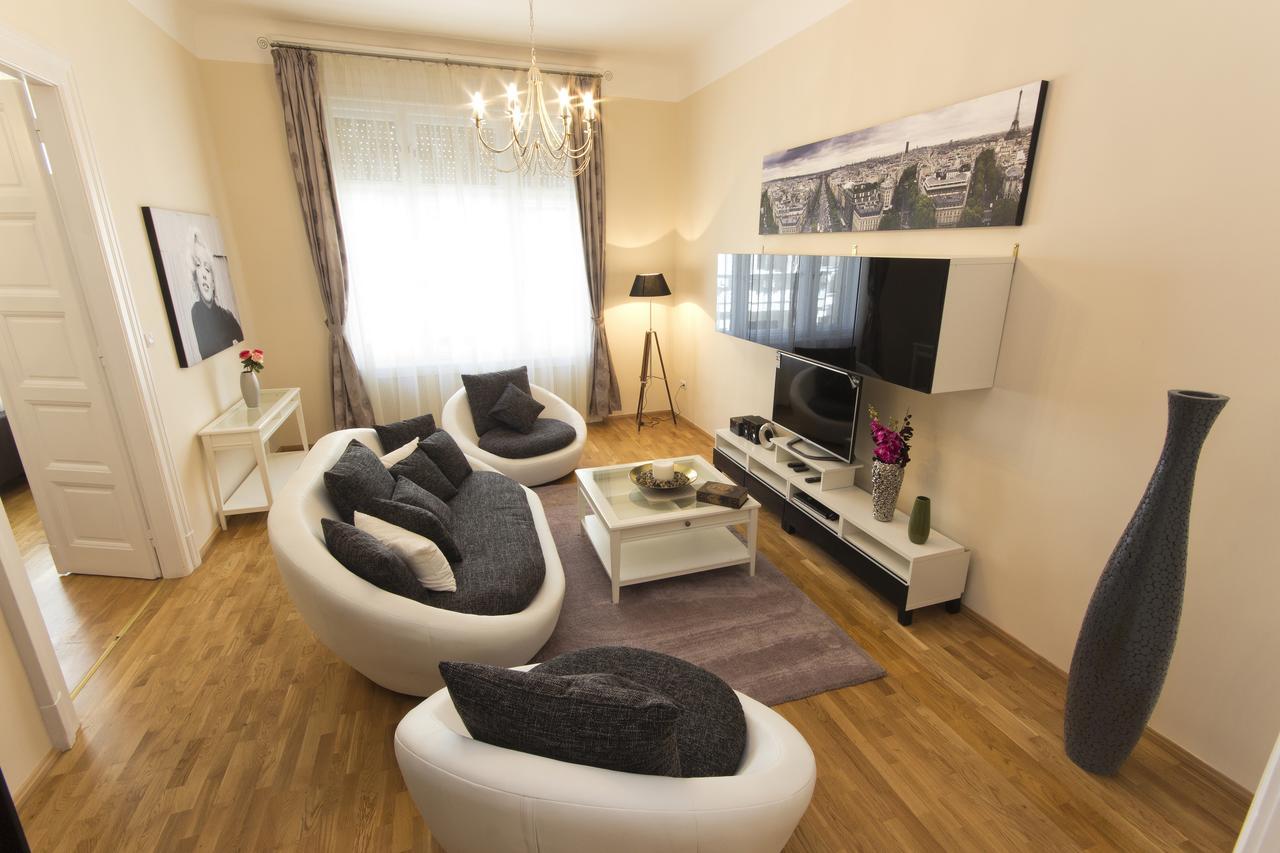 Apartamento Vaci 12 *