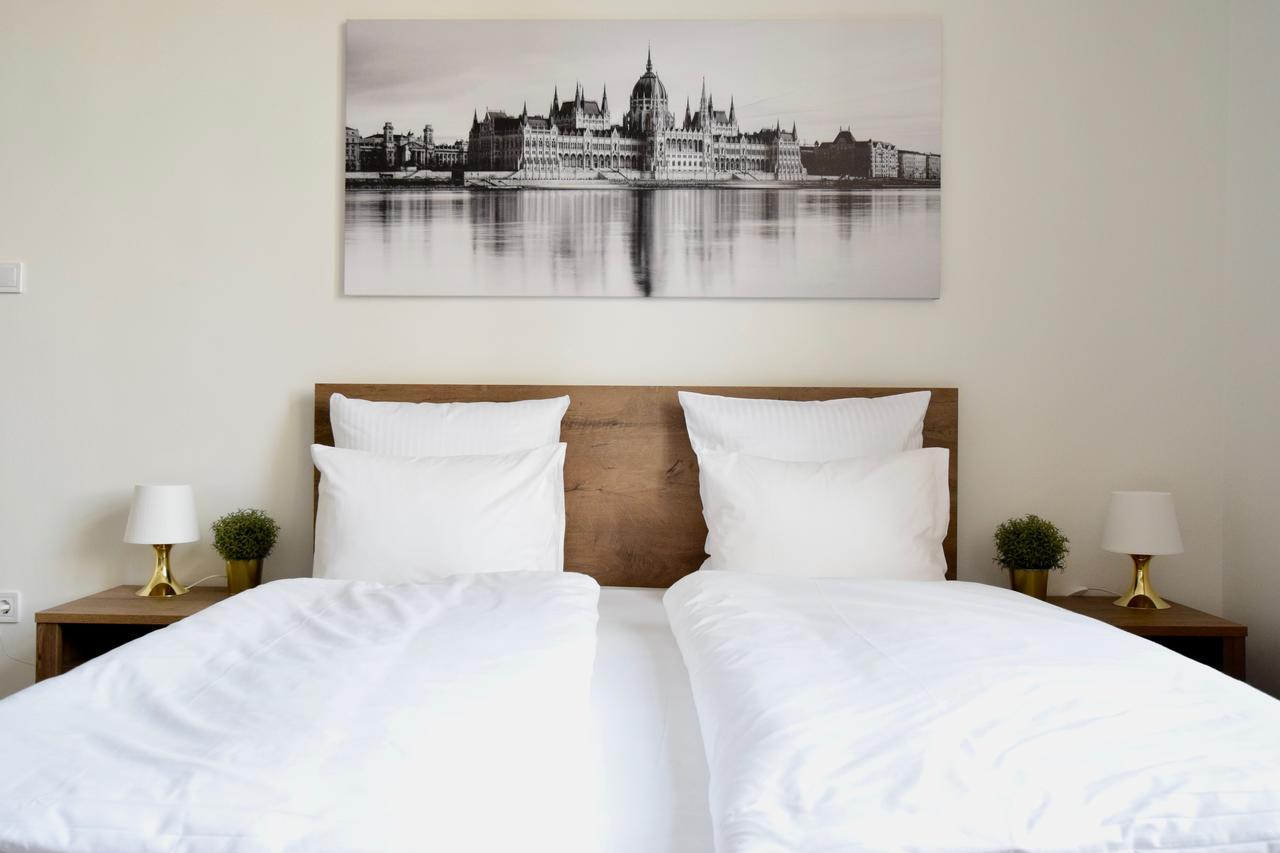 Standard By Hi5 - Bazilika Budapešť