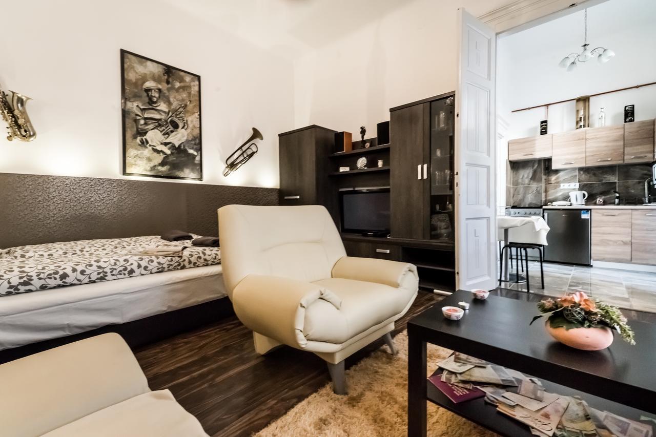 Nagymezo 8 Entire Apartamento *