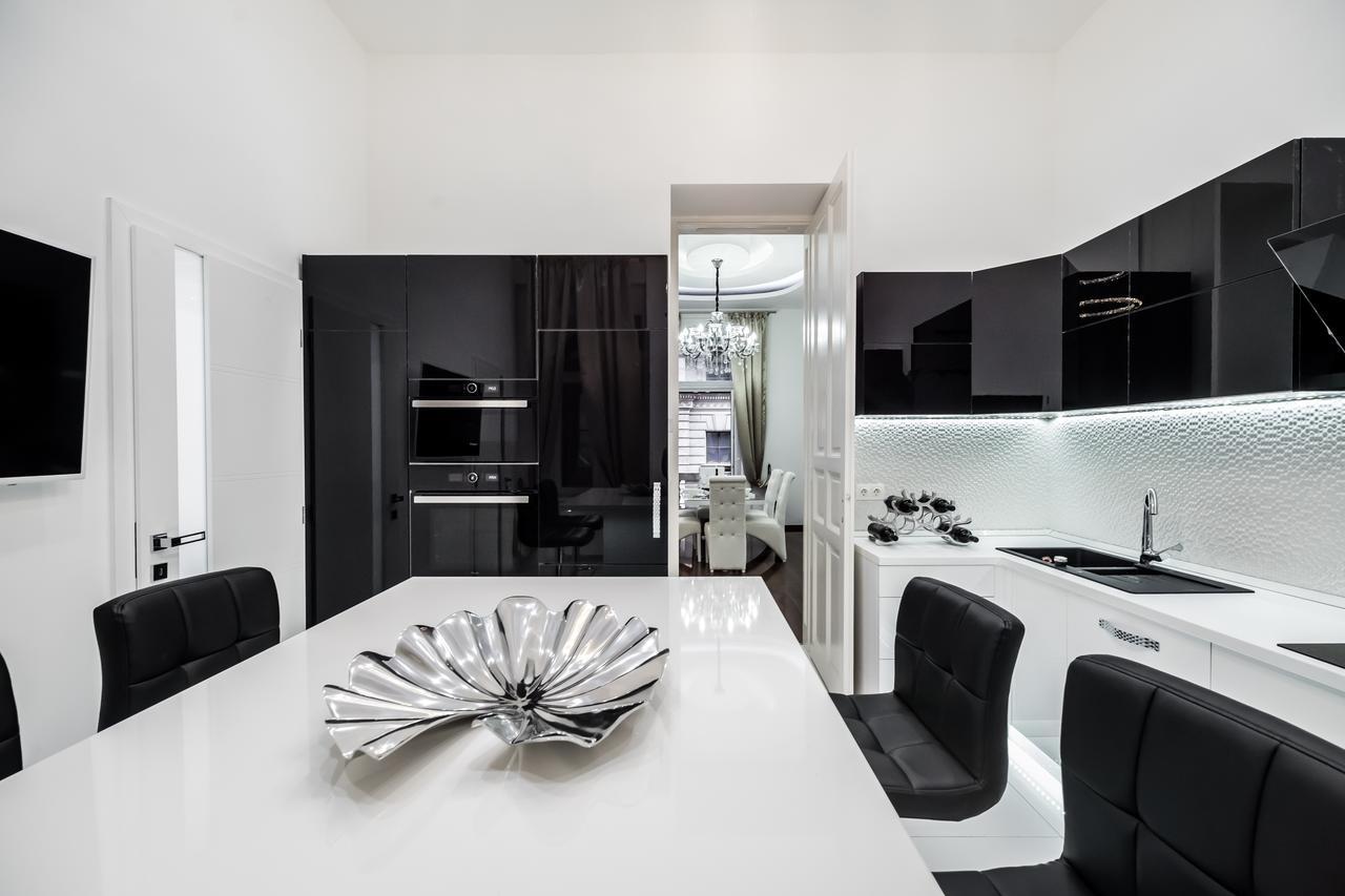 Opera Balkony Luxury With Free Parking Apartamento *