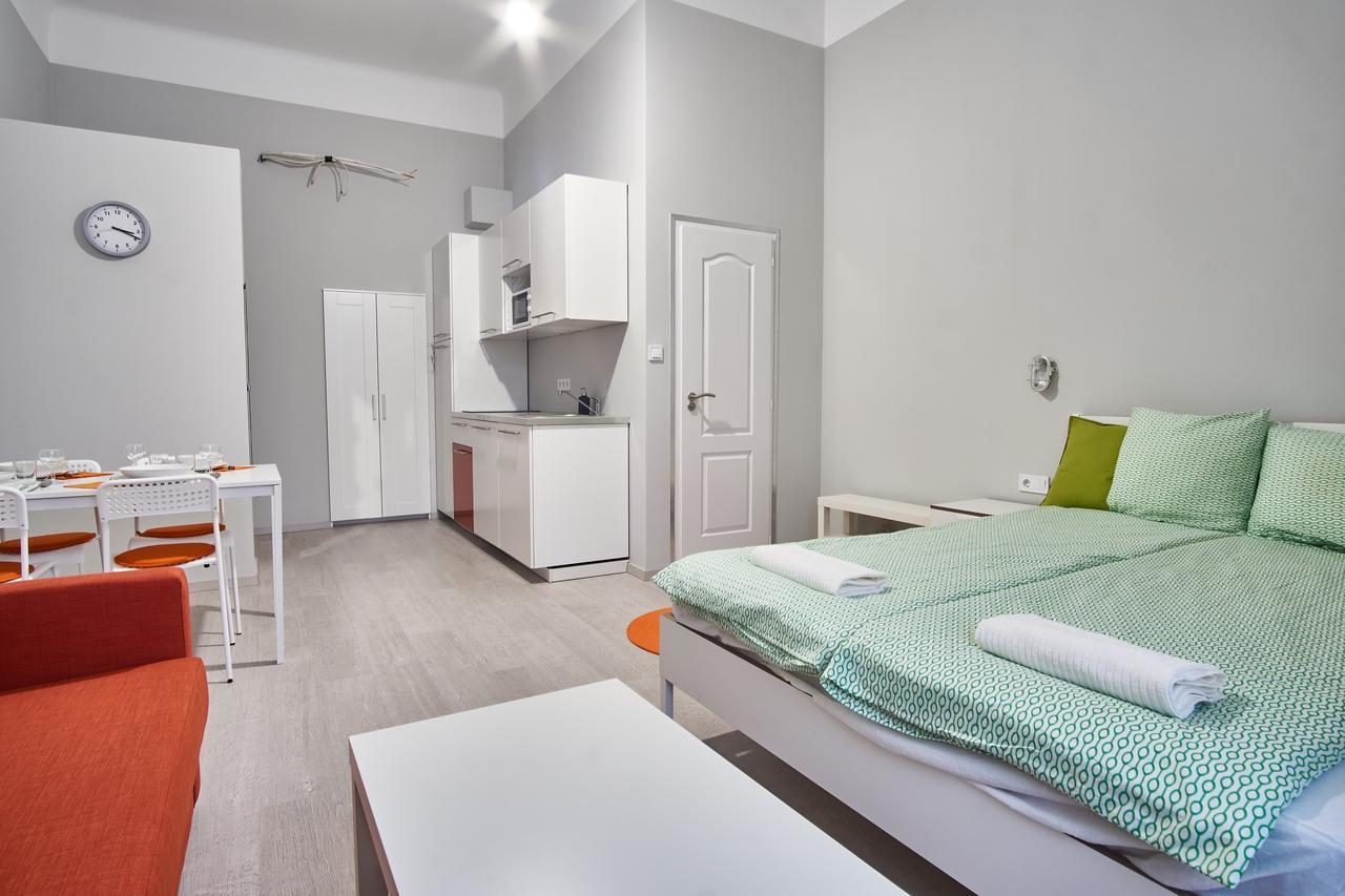 Hild-2 | * Budapest