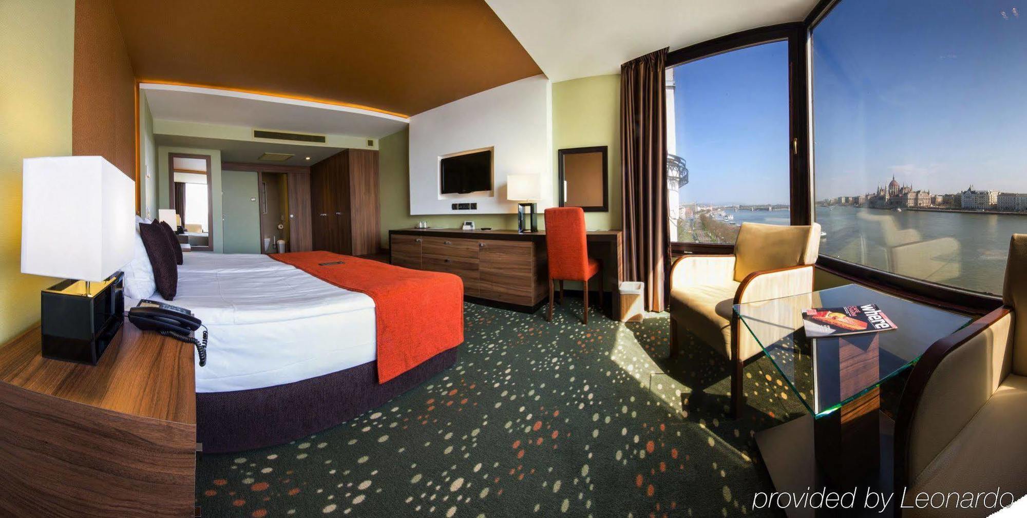 Boutique Victoria Hotel 4*