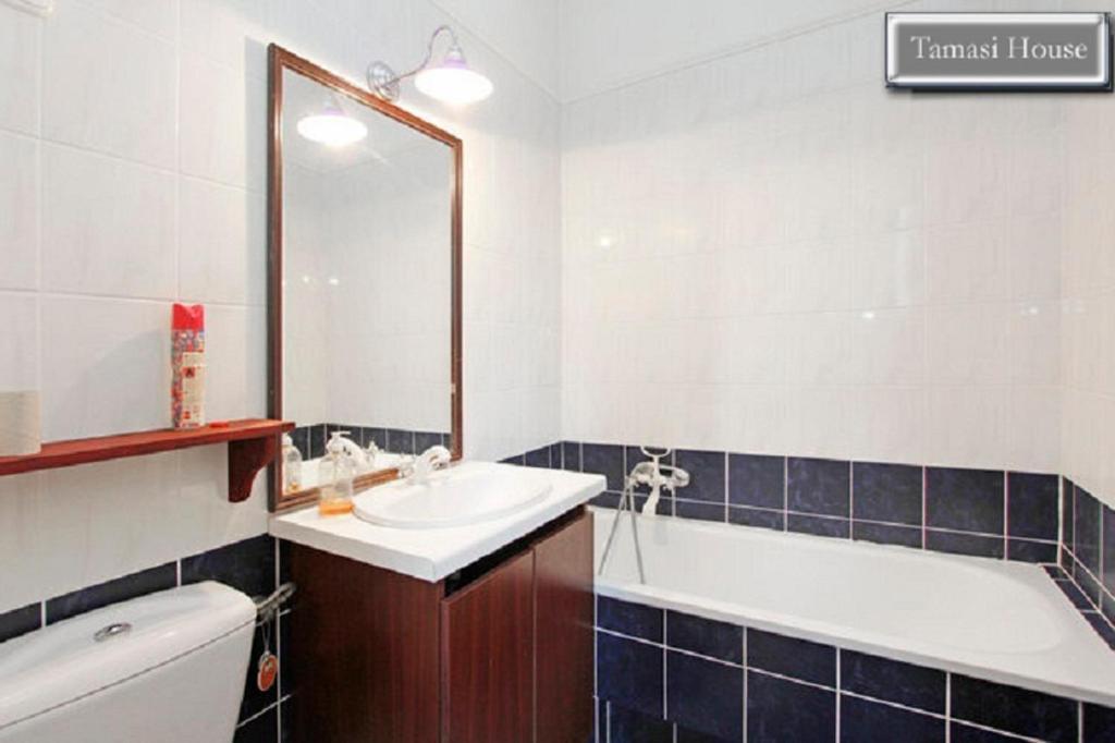 Tamasi House Apartment *