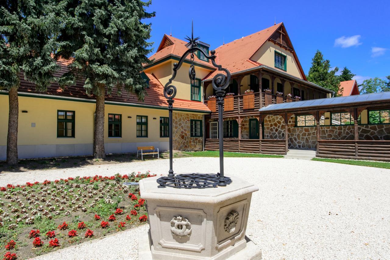 Klebelsberg Kastely Hotel