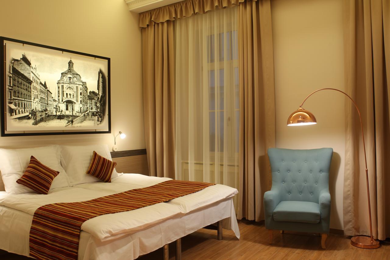 Lion Premium Hotel 4*