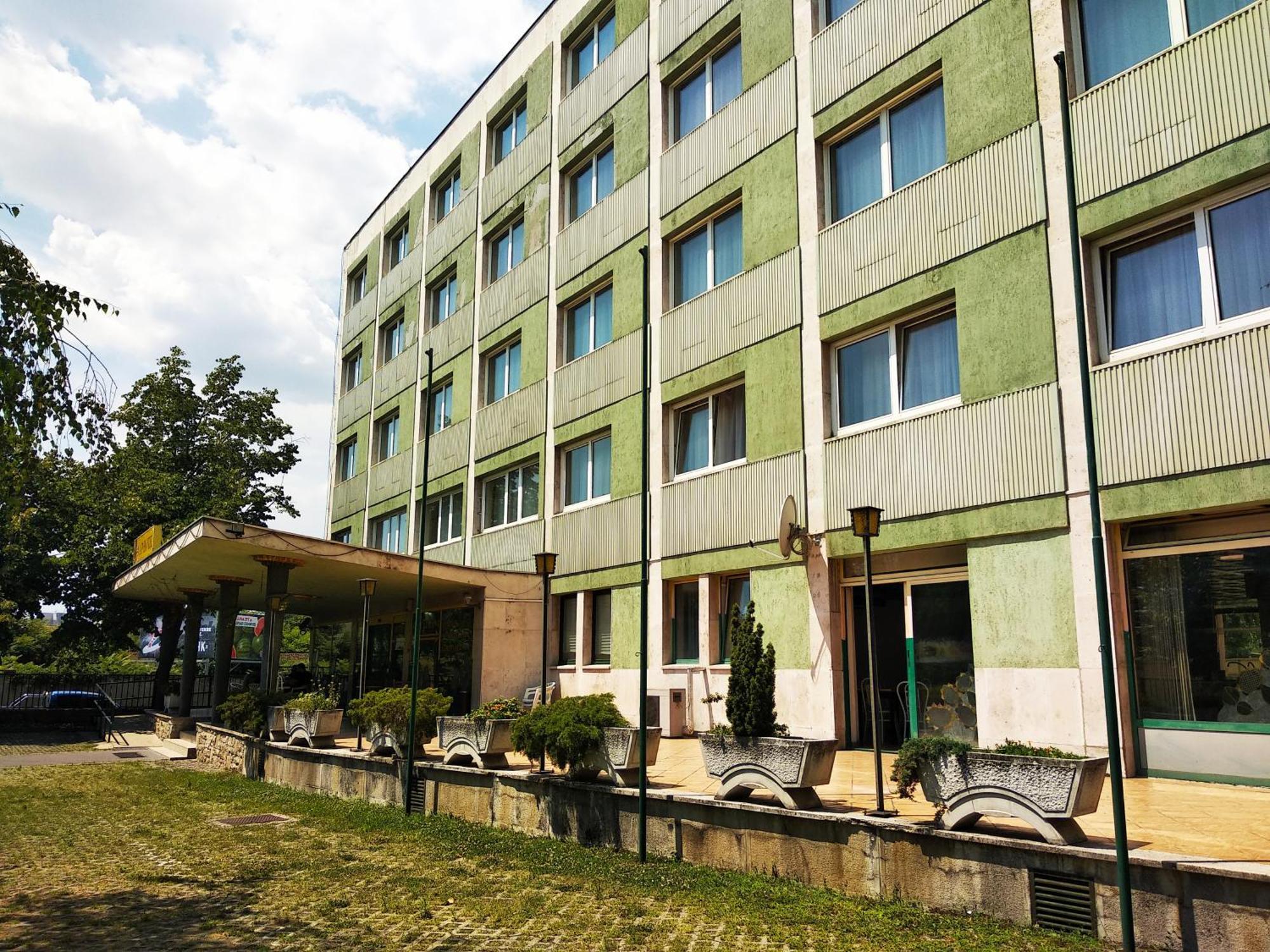 Nap Hotel 3*