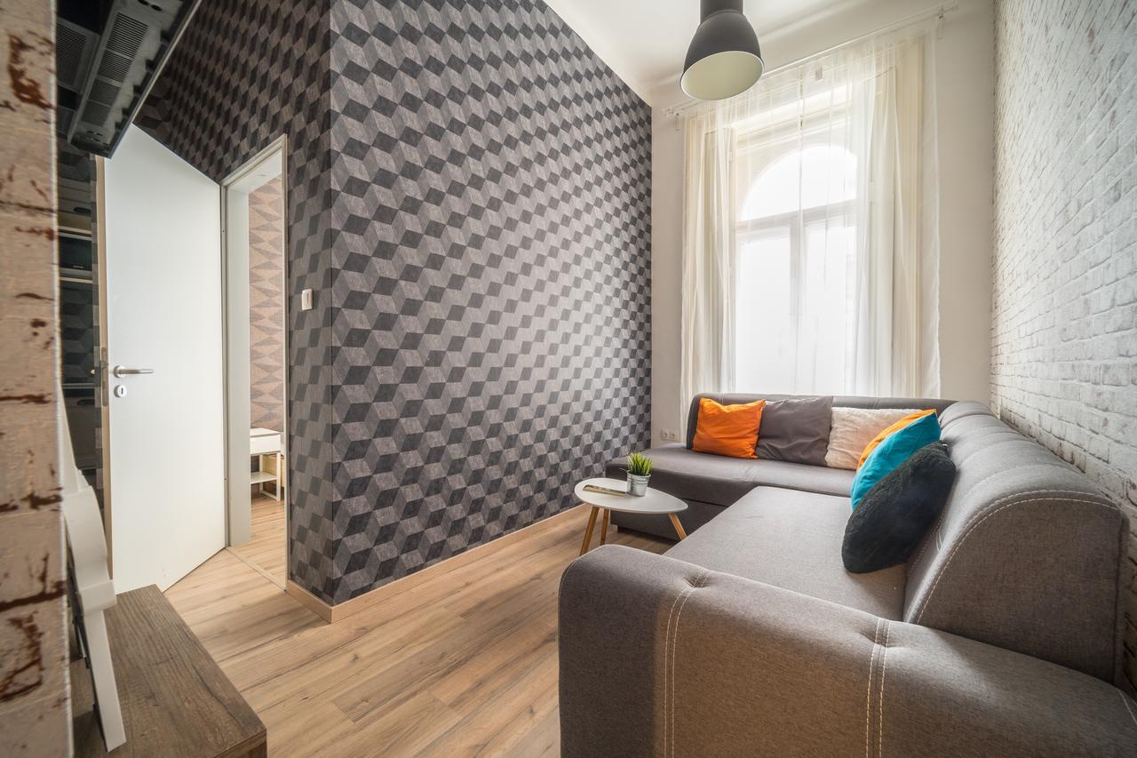 Apartamento Susan Near Blaha Lujza Square *