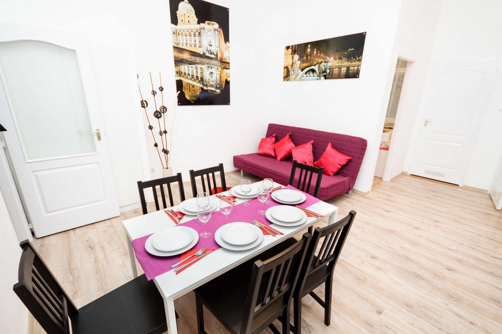 Apartman Like - Center - Style