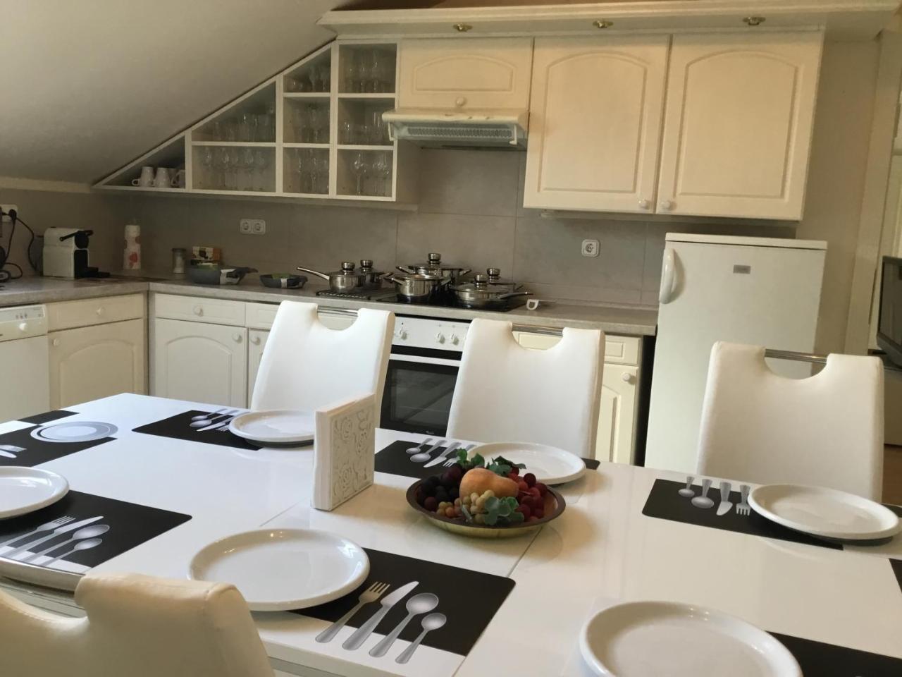 3 Bedroom Private Floor In Luxury Mansion * Budapest