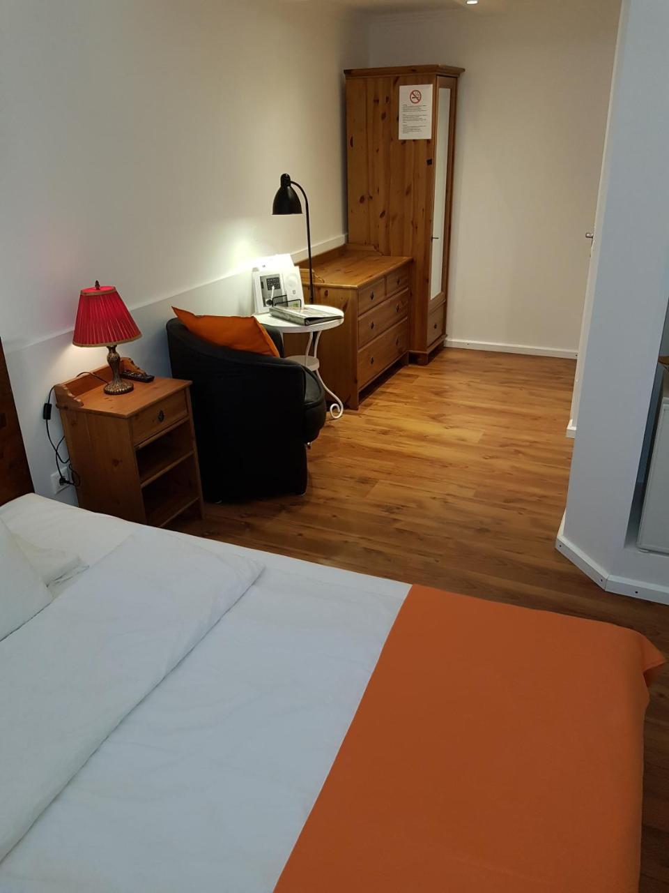 Connection 3* Budapest