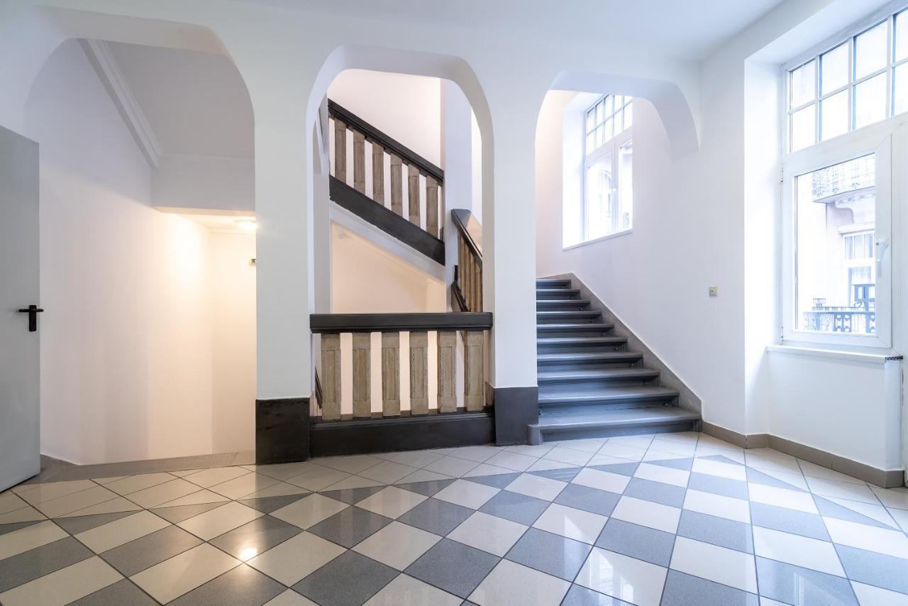 East Hotel 4*