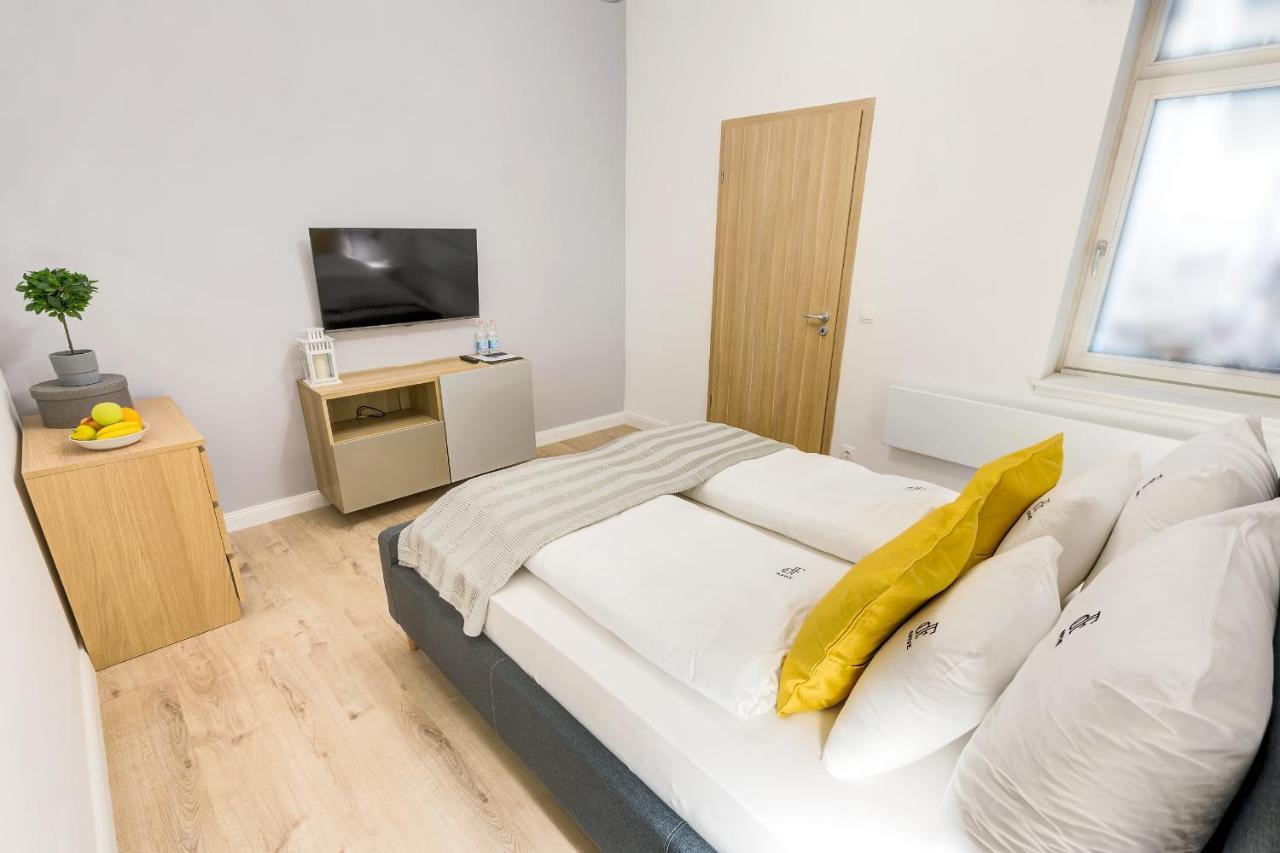 Rozsa Apartment