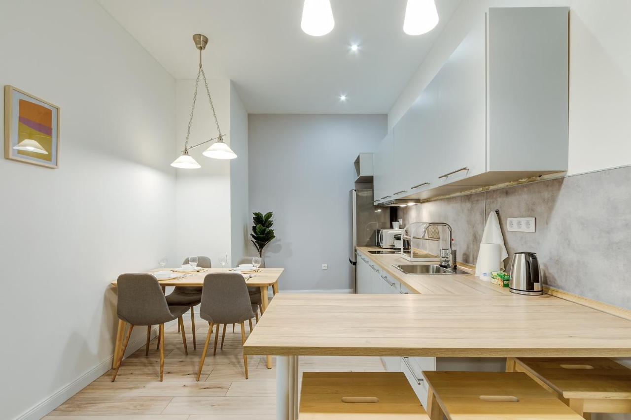 Rozsa Apartment