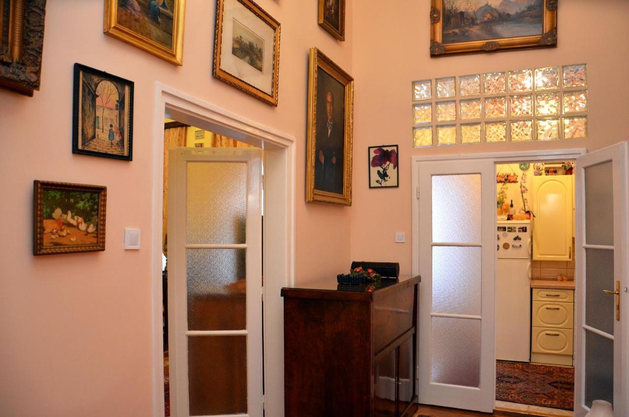 Central Astoria Appartement
