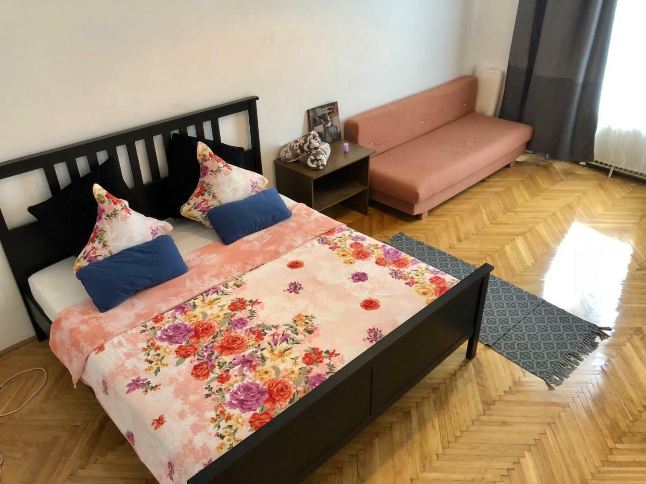Sleeping Box Guest house