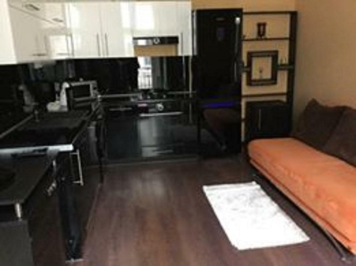Adam's Flat Budapešť