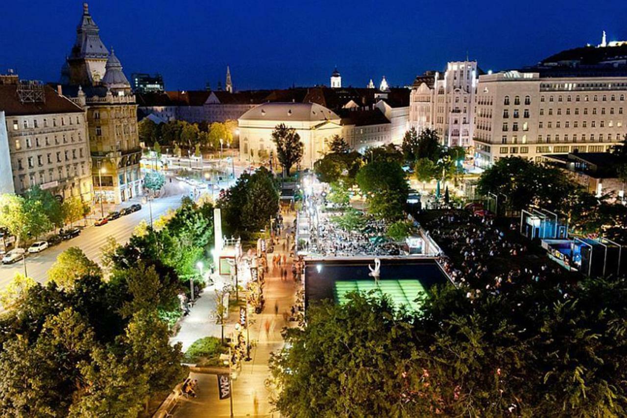 Kingdom & Car Parking On-site & Aircon & Quiet & Family Friendly Budapest