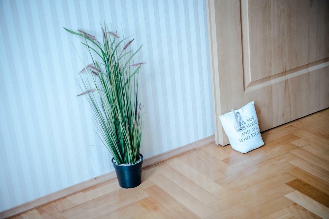 Hollo - Private Garage - A/c Apartment
