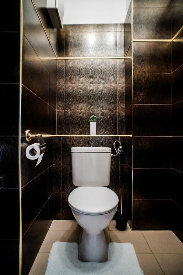 Hollo - Private Garage - A/c Apartment Budapest